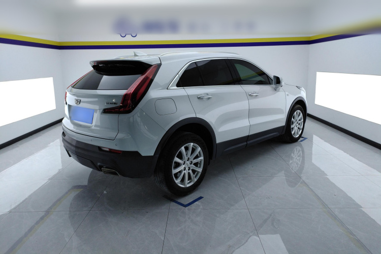 凯迪拉克XT4 2018款 28T 两驱技术型车身外观7