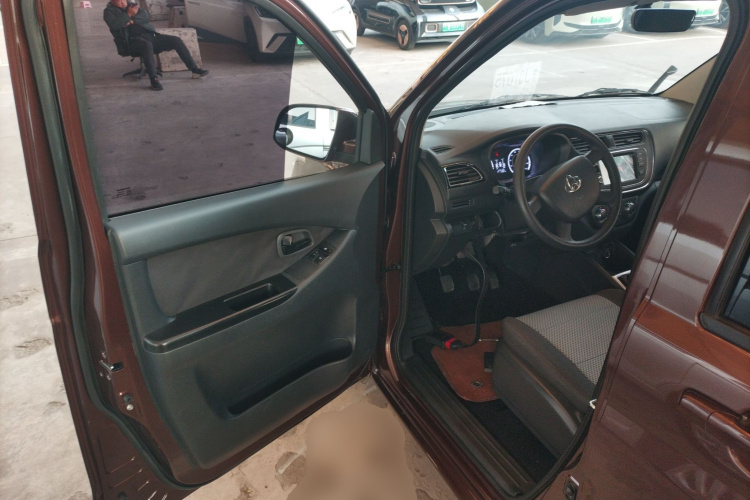 长安凯程 2021款 1.5L欧诺S智享版双蒸空调客车JL473QG中控内饰20