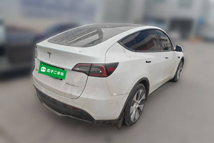 特斯拉 Model Y 2022款 改款 后轮驱动版车身外观7