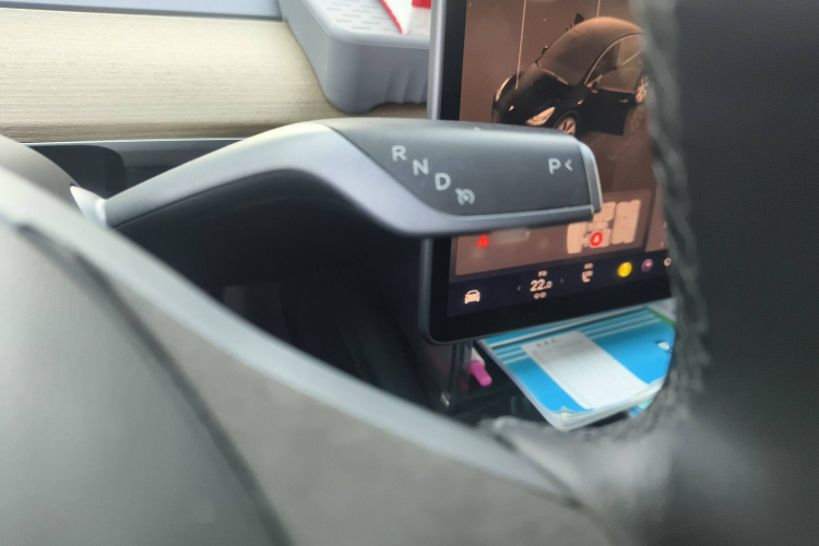 特斯拉 Model Y 2022款 后轮驱动版局部细节18