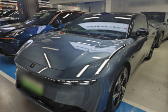 领克Z10 2024款 95kWh 702km四驱智驾Ultra