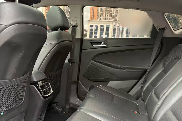 现代 途胜 2020款 280TGDi 两驱GLS时尚版 国VI中控内饰7003