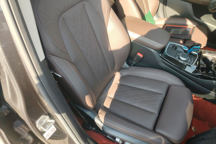 宝马iX3 2022款 领先型局部细节41