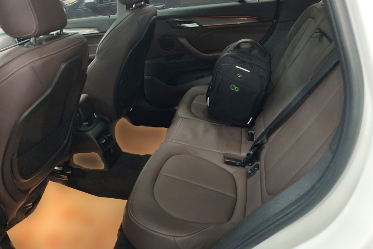 宝马X1 2016款 sDrive20Li 豪华型中控内饰21