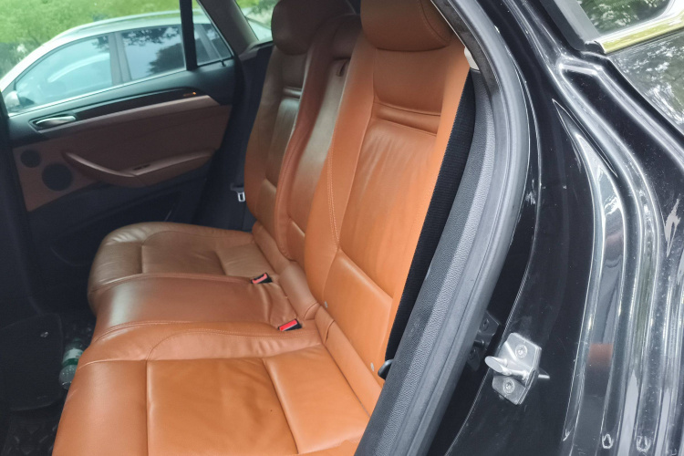 宝马X6 2011款 xDrive35i中控内饰7004