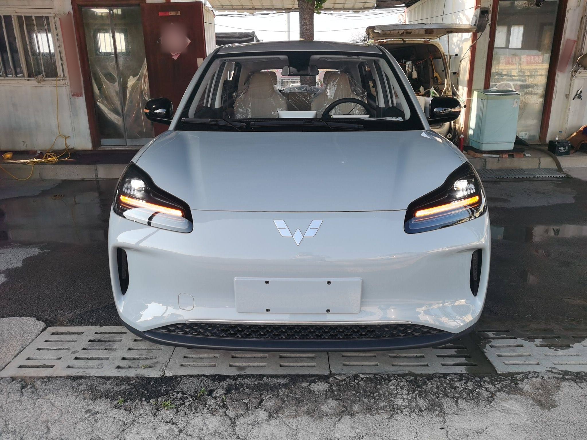 五菱汽车 五菱缤果PLUS 2024款 330km 五座版