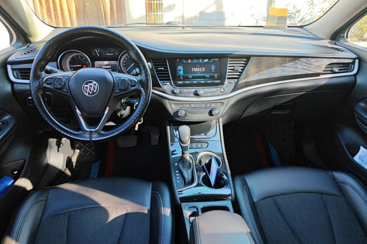 别克 威朗 2017款 三厢 20T 双离合领先型中控内饰12