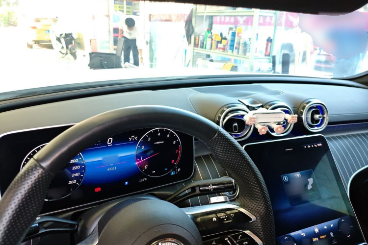 奔驰C级 2023款 改款 C 260 L 运动版中控内饰12