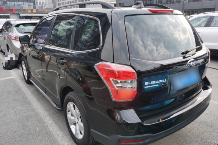 斯巴鲁 森林人 2013款 2.5i 自动精英版车身外观6003