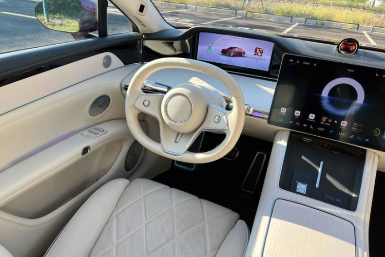 鸿蒙智行 享界S9 2024款 纯电 Ultra 四驱旗舰版中控内饰7008