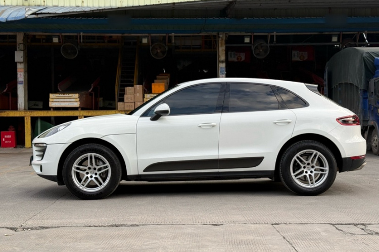 保时捷 2017款  Macan 2.0T车身外观6002