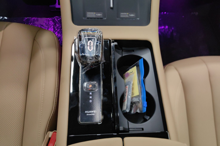 鸿蒙智行 问界M7 2024款 1.5T 智驾后驱Pro版 5座局部细节18