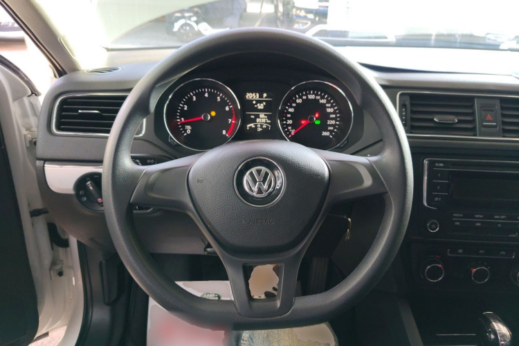 大众 速腾 2015款 1.6L 自动时尚型中控内饰13