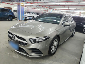 奔驰A级 2019款 A 200 L 运动轿车