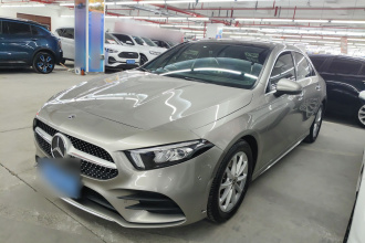 奔驰A级 2019款 A 200 L 运动轿车