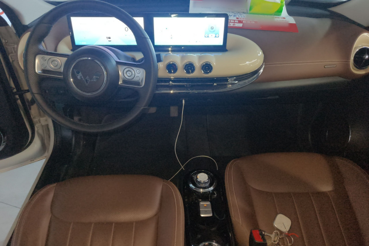 五菱汽车 五菱缤果 2023款 333km 灵犀互联款中控内饰7002