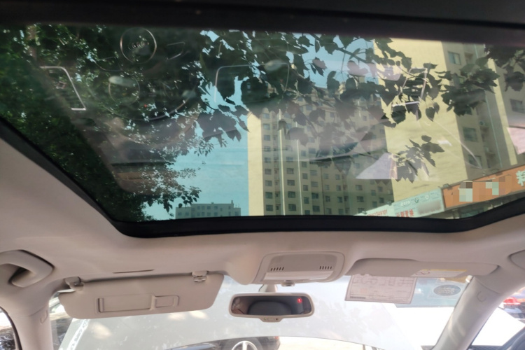 奥迪Q5 2017款 Plus 40 TFSI 技术型中控内饰22