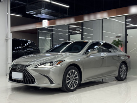 雷克萨斯ES 2022款 200 卓越版