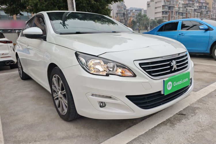 标致408 2014款 1.8L 自动豪华版车身外观3