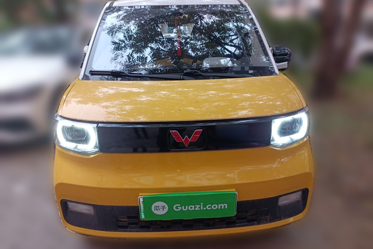 五菱汽车 宏光MINIEV 2021款 马卡龙夹心款 120km 磷酸铁锂车身外观2