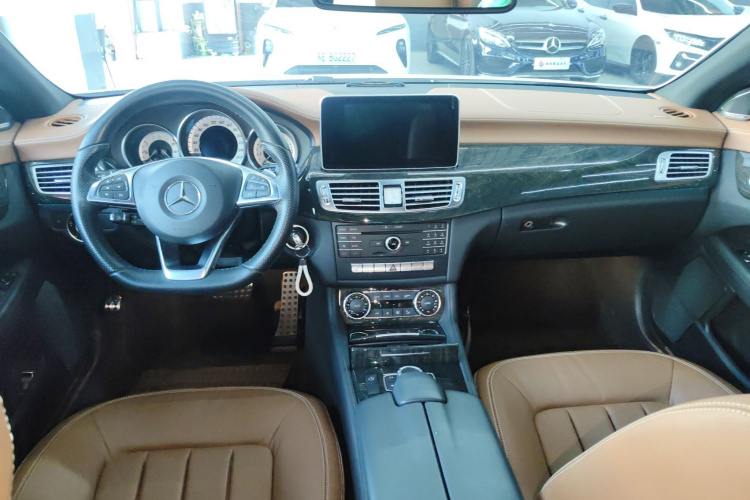 奔驰CLS 2017款 CLS 260逸彩版中控内饰7002