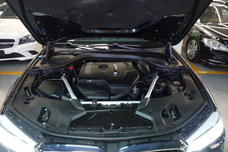 宝马5系 2019款 530Li 尊享型 M运动套装局部细节24