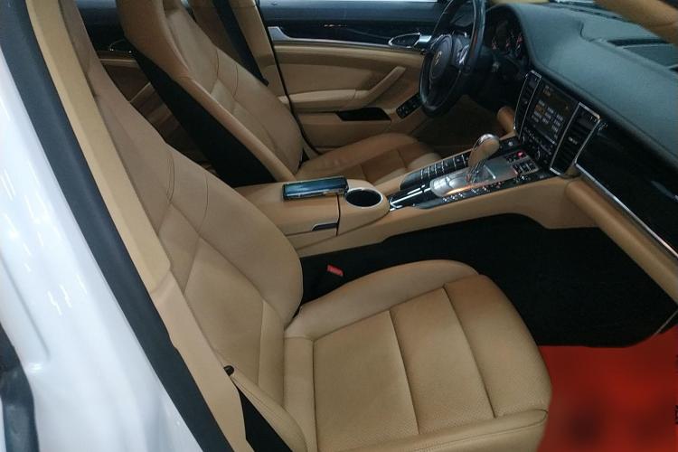 保时捷 2013款 Panamera 4 Platinum Edition 3.6L中控内饰41