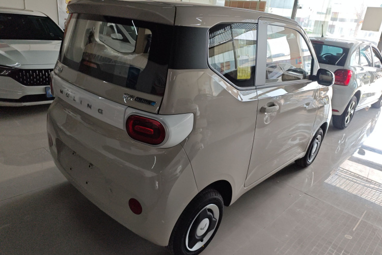 五菱汽车 宏光MINIEV 2024款 第三代 215km 青春版车身外观7