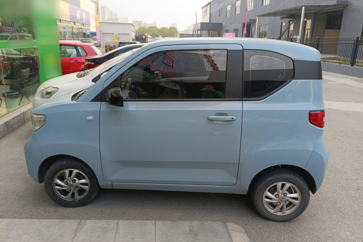 五菱汽车 宏光MINIEV 2020款 自在款 磷酸铁锂车身外观4