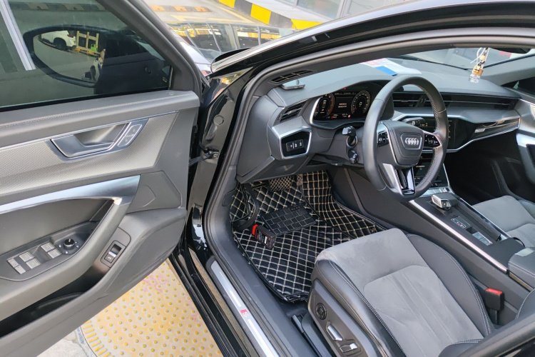 奥迪A6L 2024款 40 TFSI 豪华动感型中控内饰20