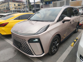 上汽大通MAXUS 大通G70 2024款 2.0T 自动旗舰版 7座