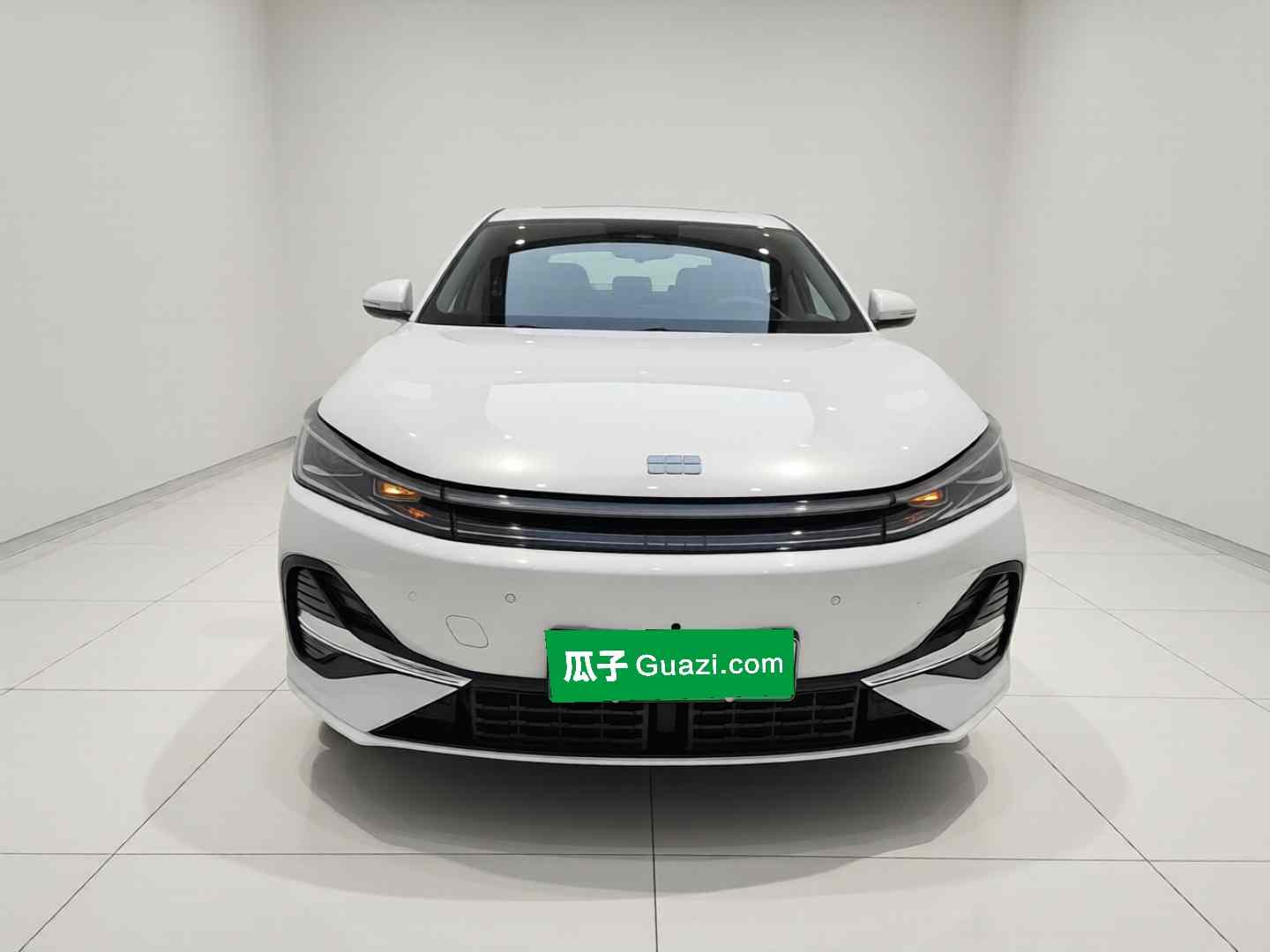 吉利银河 银河A7 2025款 EM-i 150km 探索+版(1)