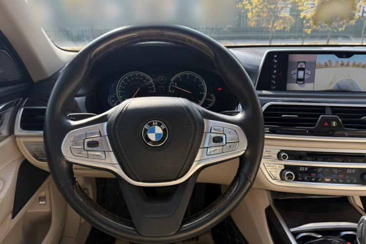 宝马7系 2016款 730Li 豪华型局部细节13