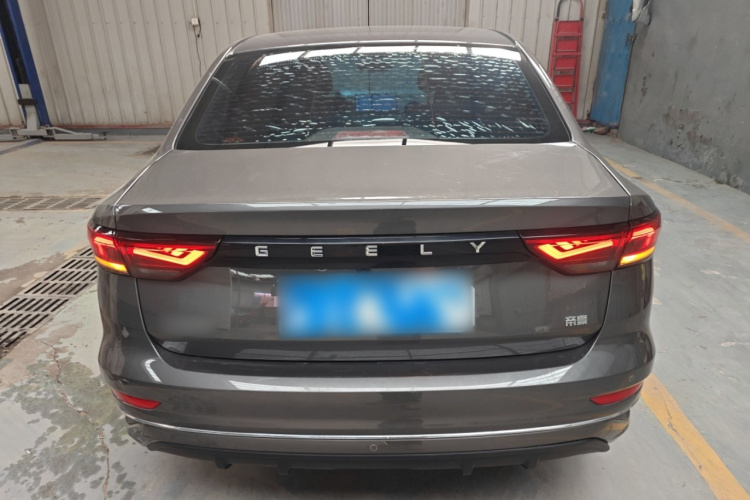 吉利汽车 帝豪 2023款 第4代冠军版 1.5L CVT豪华型车身外观6