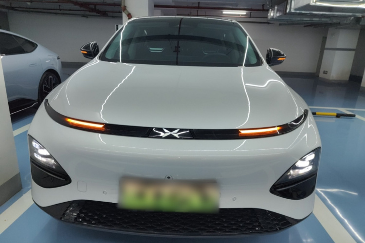 小鹏G6 2023款 580 长续航 Pro车身外观2