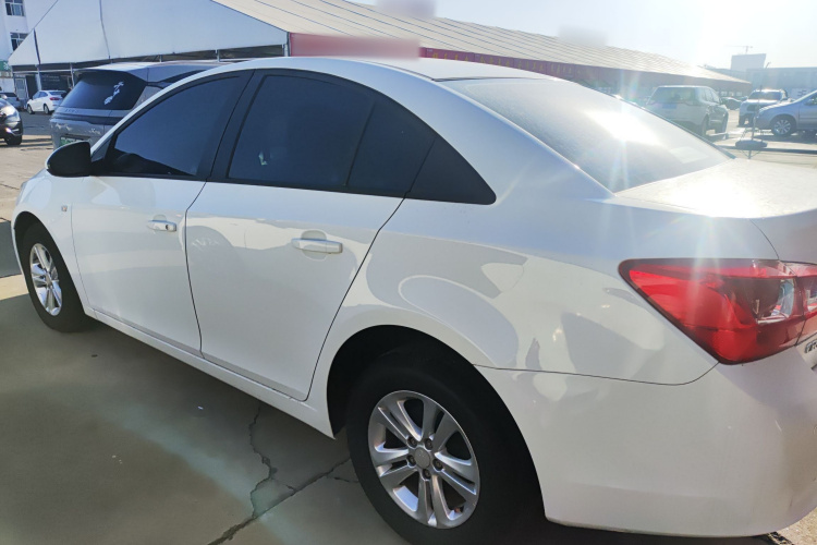 雪佛兰 科鲁兹 2015款 1.5L 经典 SL MT车身外观6003