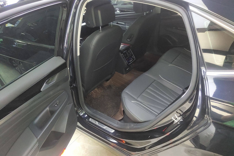 大众 帕萨特 2024款 330TSI 星空精英版中控内饰7004