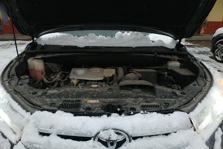 丰田 汉兰达 2018款 2.0T 两驱精英版 7座 国VI局部细节24