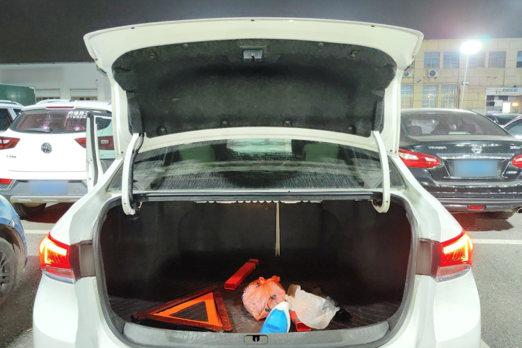 别克 英朗 2018款 15T 双离合精英型 国V局部细节23