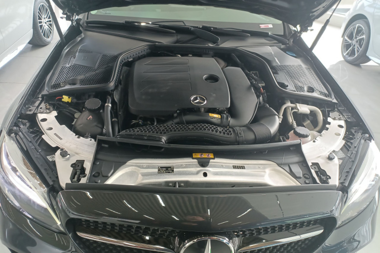 奔驰C级 2021款 C 260 L 运动星耀臻藏版机舱底盘24