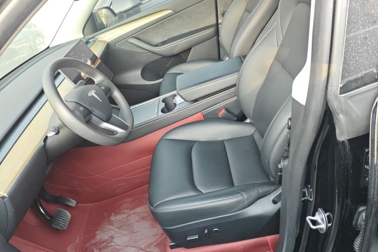 特斯拉 Model Y 2023款 长续航全轮驱动版局部细节19