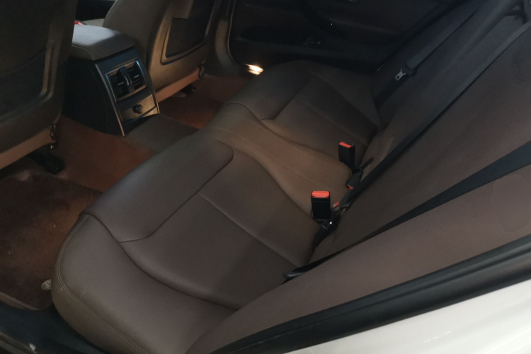 宝马3系 2019款 320Li 时尚型中控内饰21