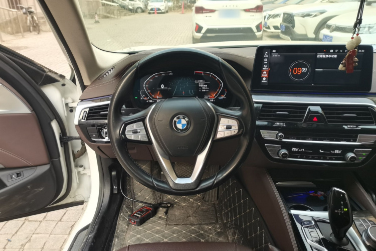 宝马5系 2021款 525Li 豪华套装局部细节13