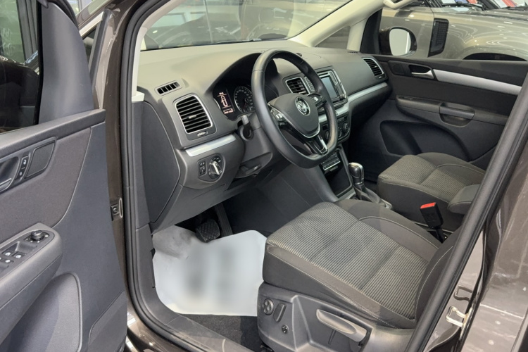 大众 夏朗 2018款 380TSI 舒享型 7座中控内饰7002