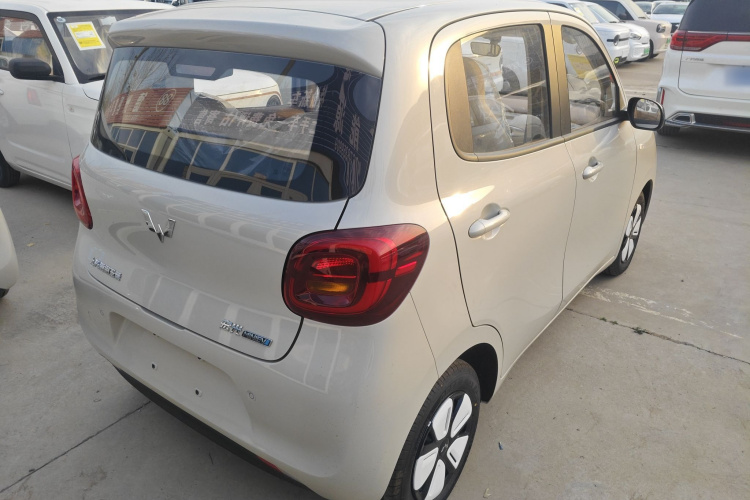 五菱汽车 宏光MINIEV 2025款 四门版 进阶款车身外观7