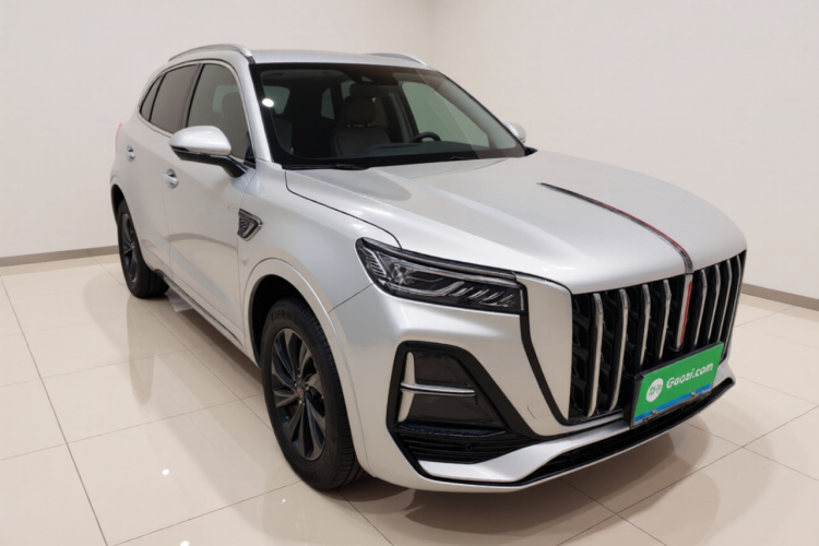 红旗HS5 2023款 2.0T 旗享Pro版车身外观3