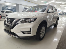 日产 奇骏 2019款 2.0L CVT舒适版 2WD