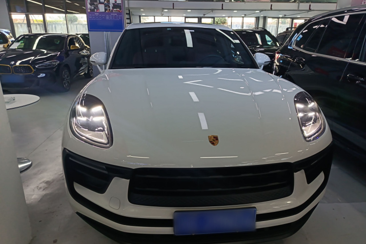 保时捷 2024款 Macan 2.0T车身外观3