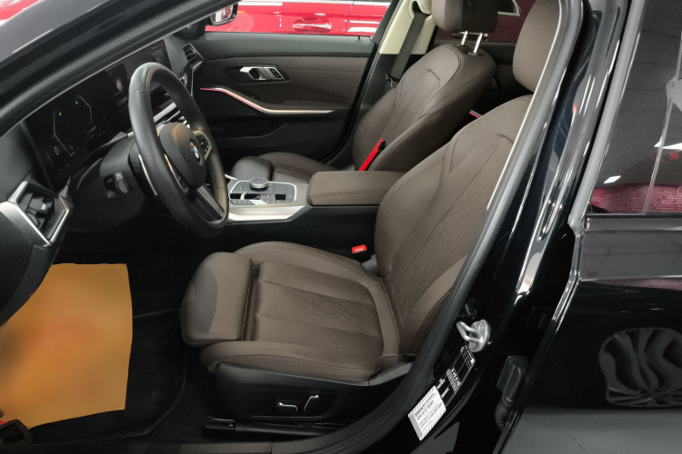 宝马3系 2024款 325Li M运动曜夜套装中控内饰19