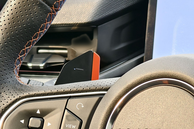 领克03 2025款 2.0TD DCT冠军版Pro局部细节9004